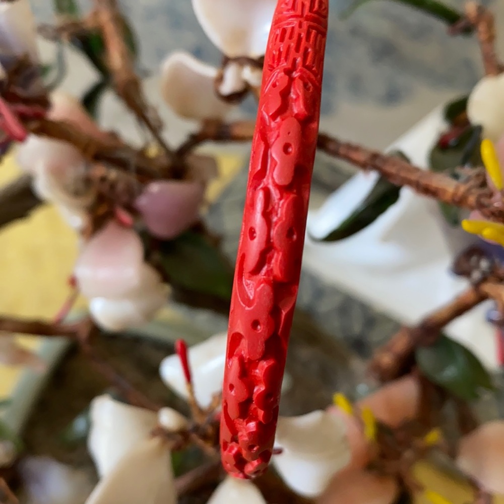 Vintage engraved cinnabar bangle - Picture 1 of 5